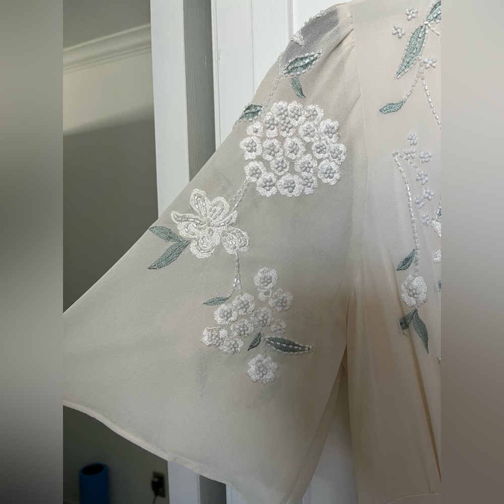 Hope and Ivy embroidery wedding dress - Picture 6 of 9